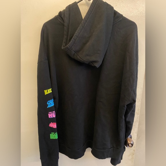 Marvel Comics sweater - Picture 2 of 4